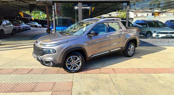 FIAT TORO 2.4 16V MULTIAIR FLEX VOLCANO AT9